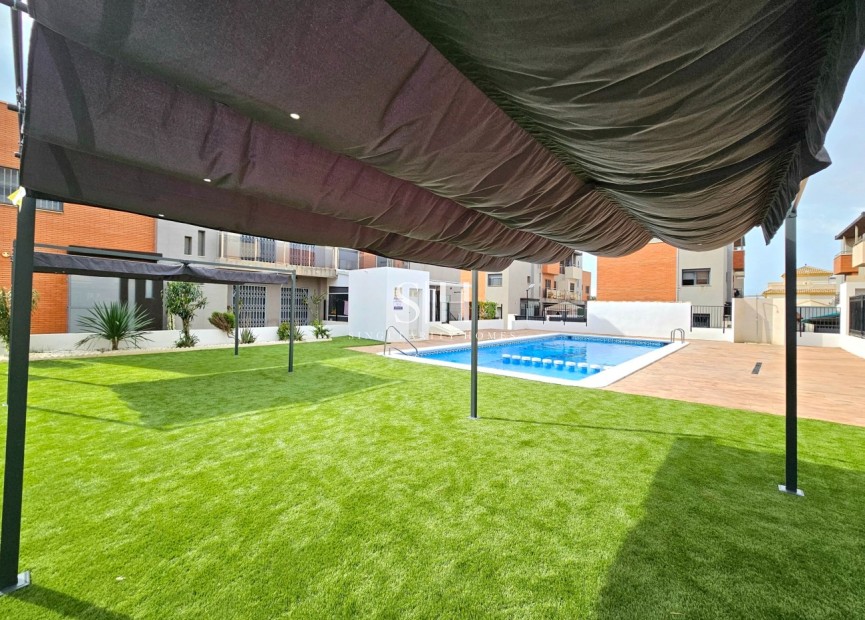 Reventa - Casa - Torrevieja - Aguas Nuevas