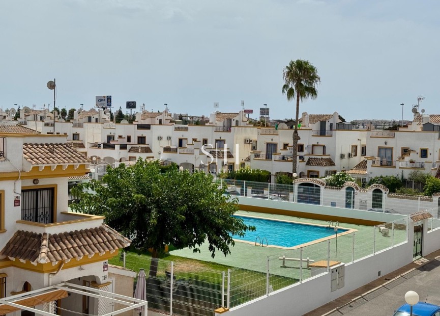 Reventa - Casa - Torrevieja - Torretas