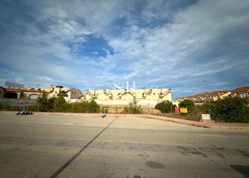 Reventa - Plot - Orihuela Costa - Playa Flamenca