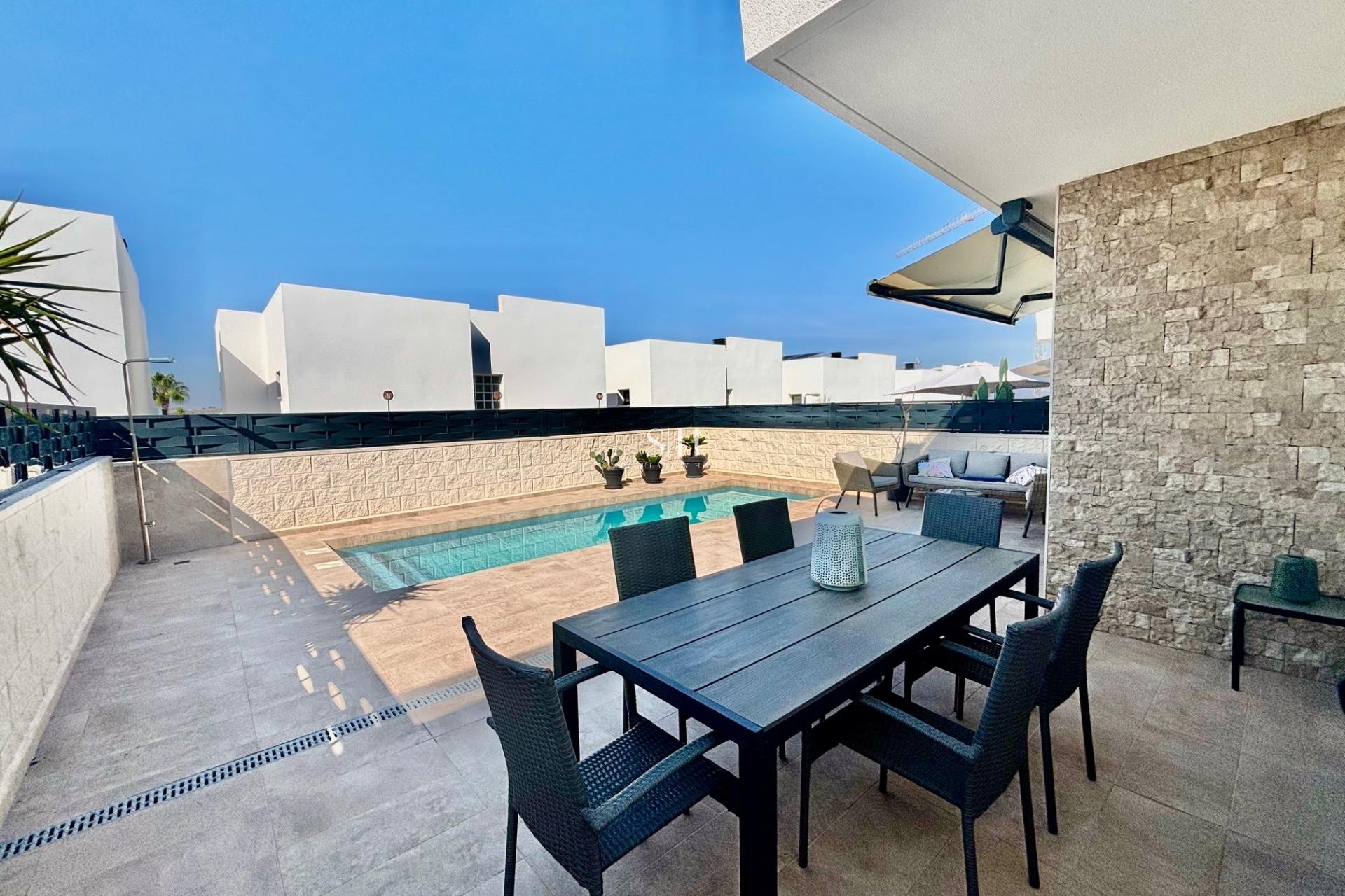 Reventa - Villa - Benijofar - Pueblo 4