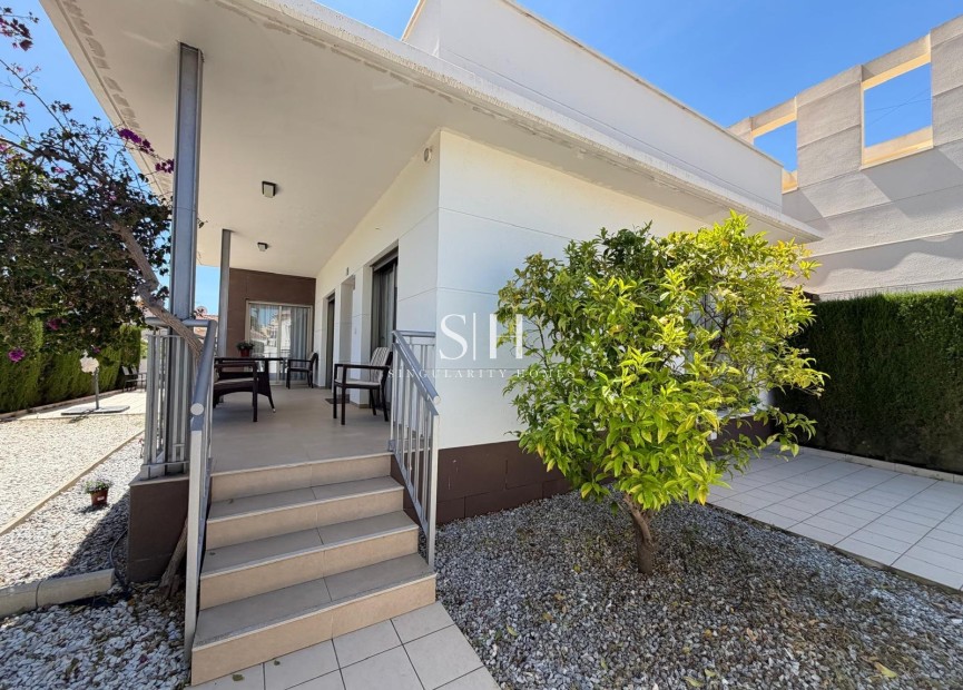 Reventa - Villa - Ciudad Quesada - Dona Pepa