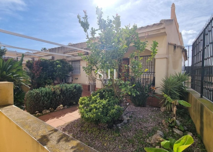 Reventa - Villa - Guardamar del Segura - Urbanizaciones