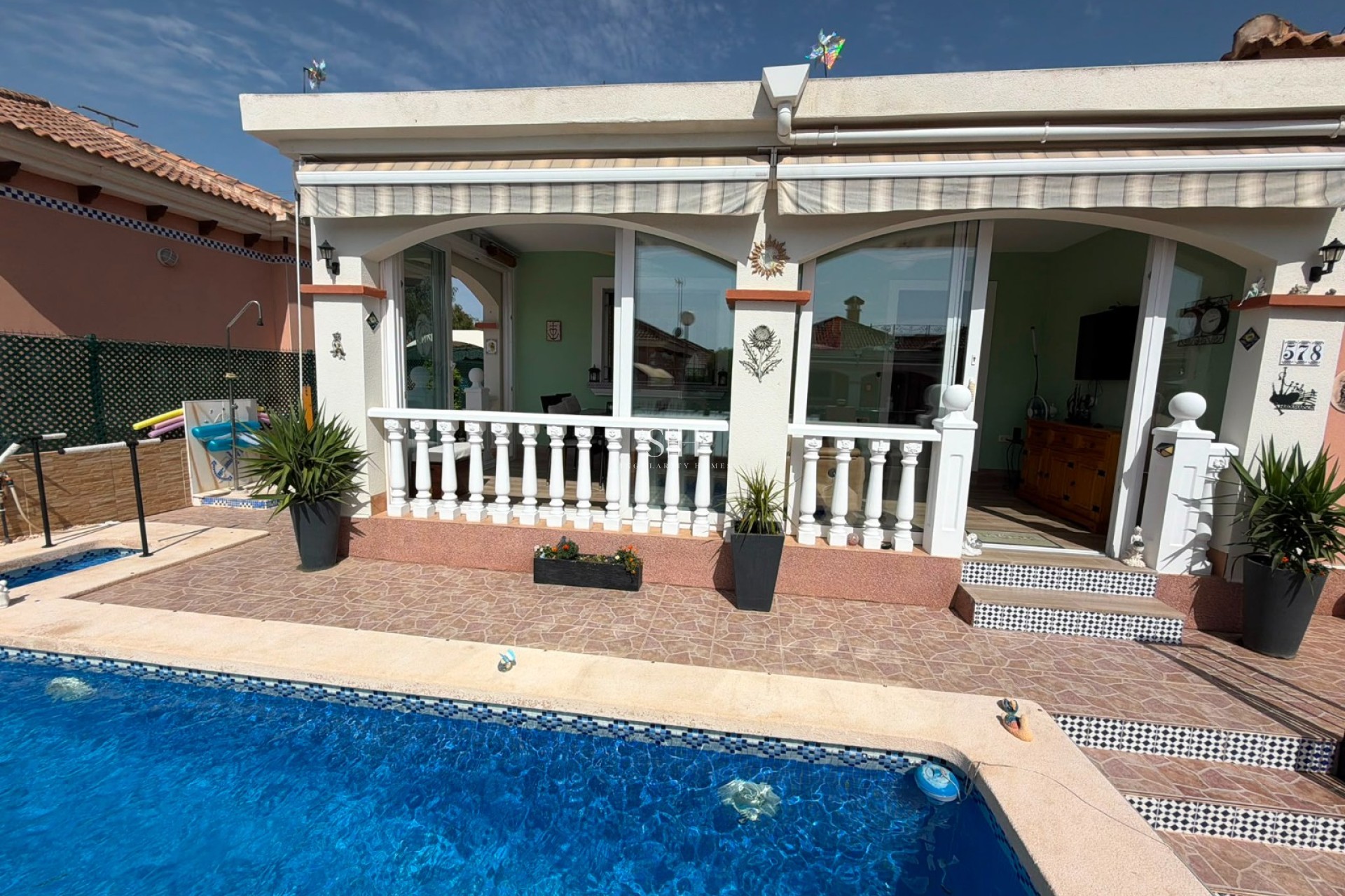 Reventa - Villa - Los Montesinos - Costa Blanca