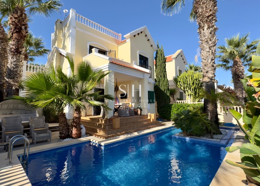 Reventa - Villa - Orihuela Costa - Costa Blanca