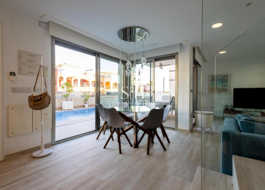 Reventa - Villa - Orihuela Costa - Costa Blanca