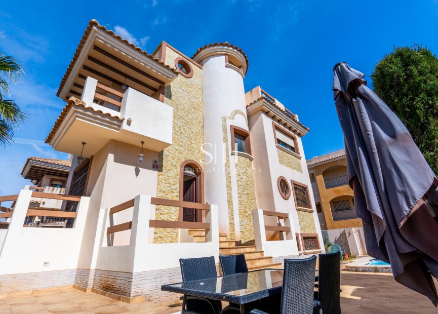 Reventa - Villa - Orihuela Costa - Costa Blanca