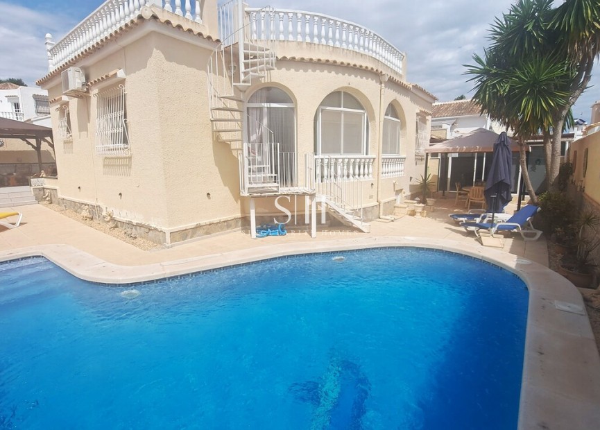 Reventa - Villa - Orihuela Costa - Costa Blanca