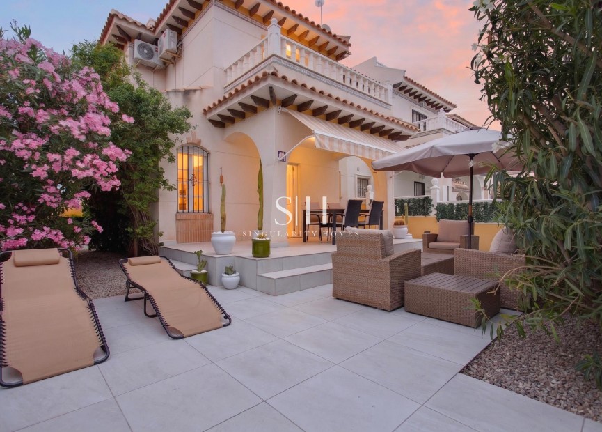 Reventa - Villa - Orihuela Costa - Costa Blanca