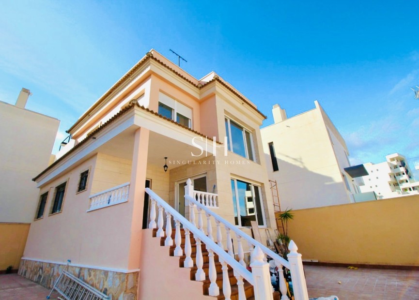 Reventa - Villa - Orihuela Costa - Las Filipinas