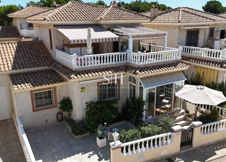 Reventa - Villa - Orihuela Costa - Los Dolses