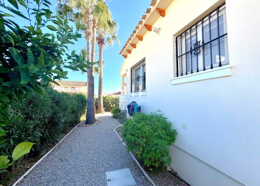 Reventa - Villa - Orihuela Costa - Los Dolses