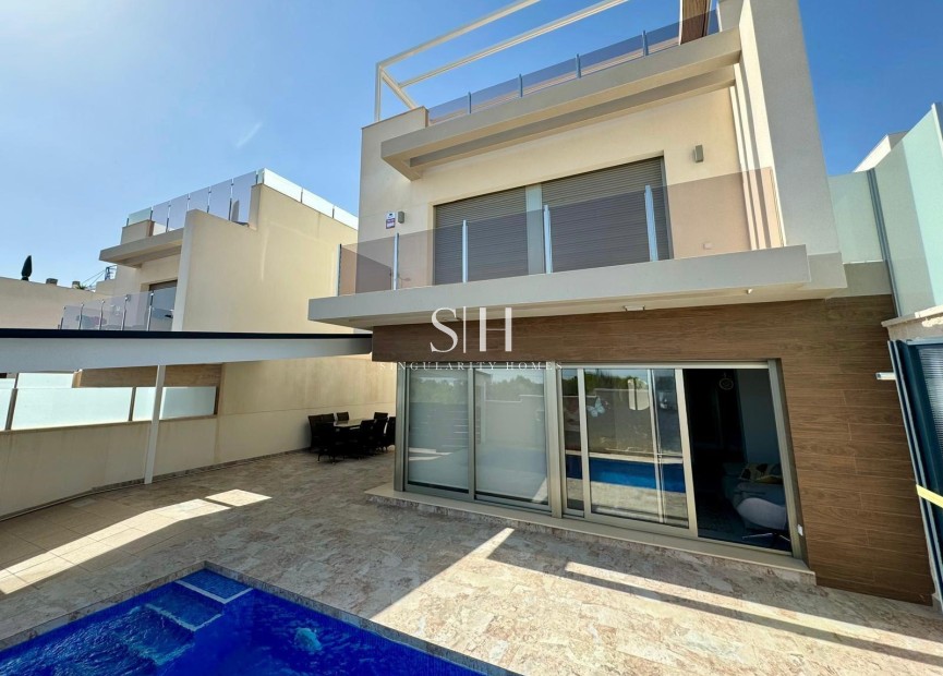 Reventa - Villa - Orihuela Costa - PAU 26