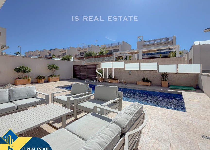 Reventa - Villa - Orihuela Costa - PAU 26