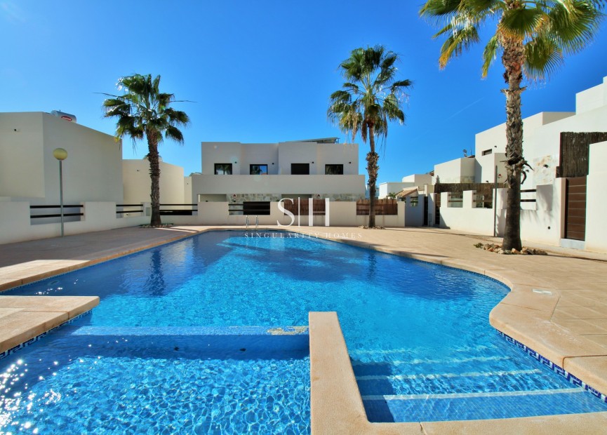 Reventa - Villa - Orihuela Costa - PAU 8