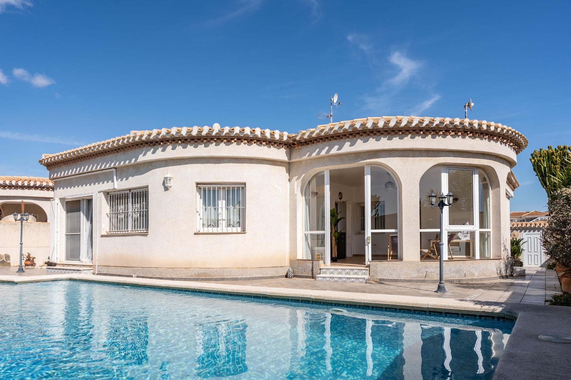 Reventa - Villa - Orihuela Costa - Playa Flamenca