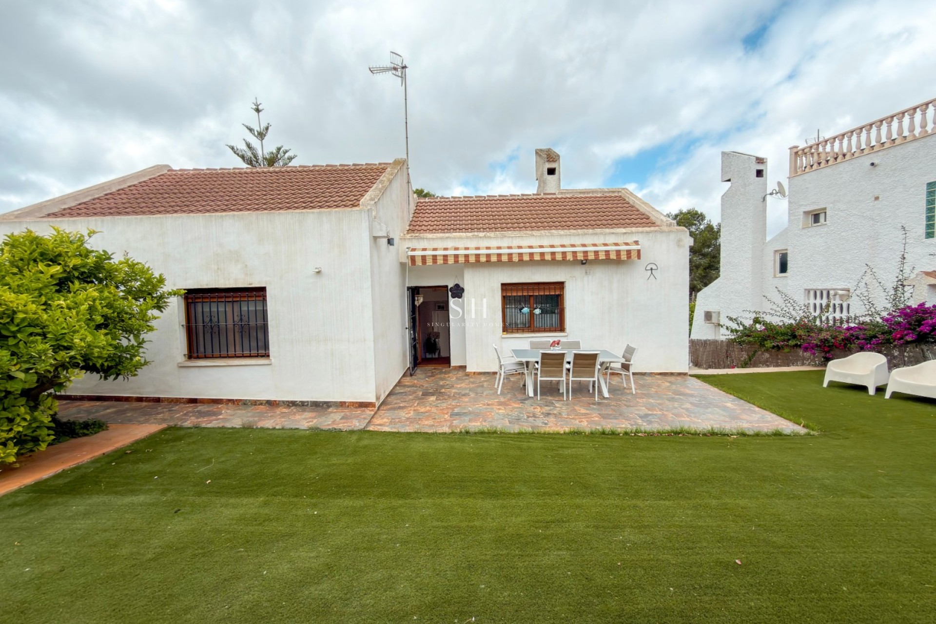 Reventa - Villa - San Miguel de Salinas - Ciudad de las comunicaciones