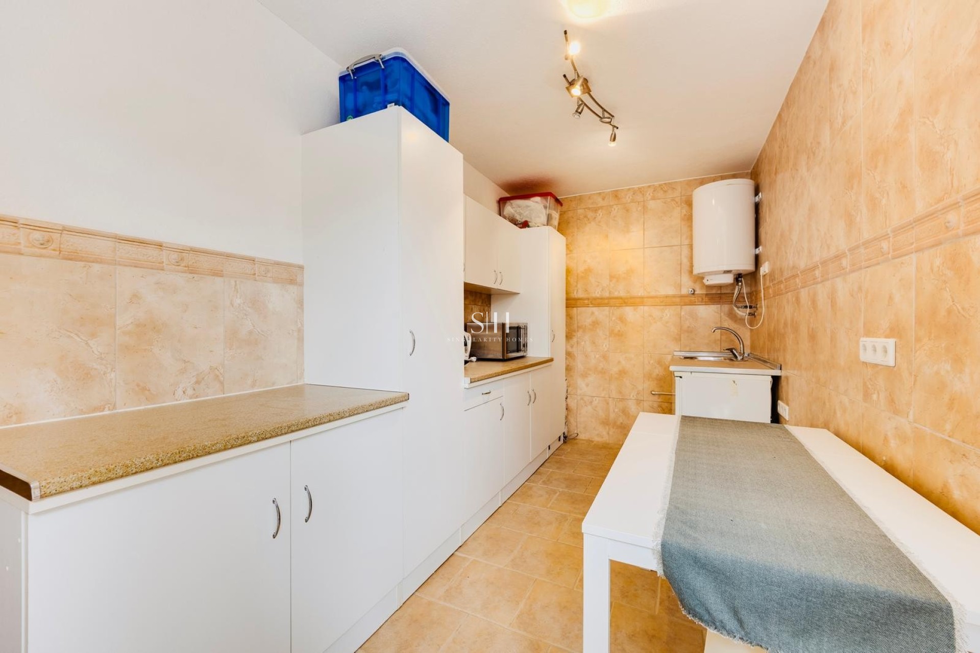 Reventa - Villa - San Miguel de Salinas - Ciudad de las comunicaciones