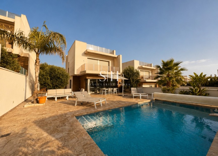 Reventa - Villa - San Miguel de Salinas - Inland