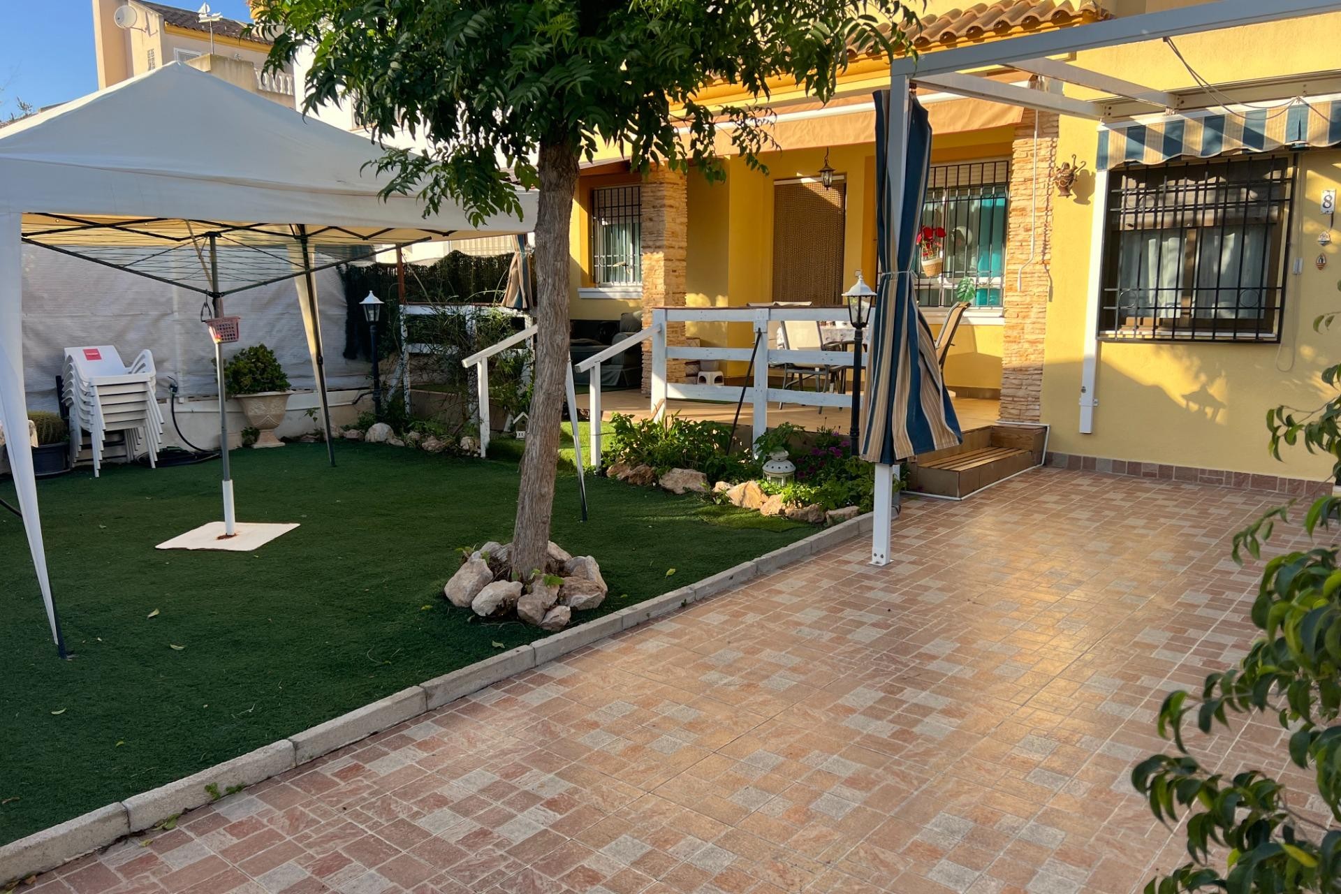 Reventa - Villa - Torrevieja - aguas nuevas