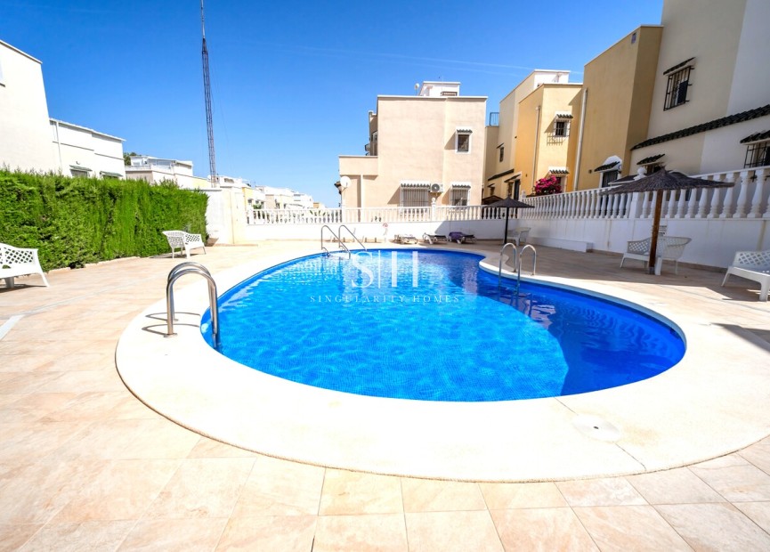 Reventa - Villa - Torrevieja - Res Valle de los pinos