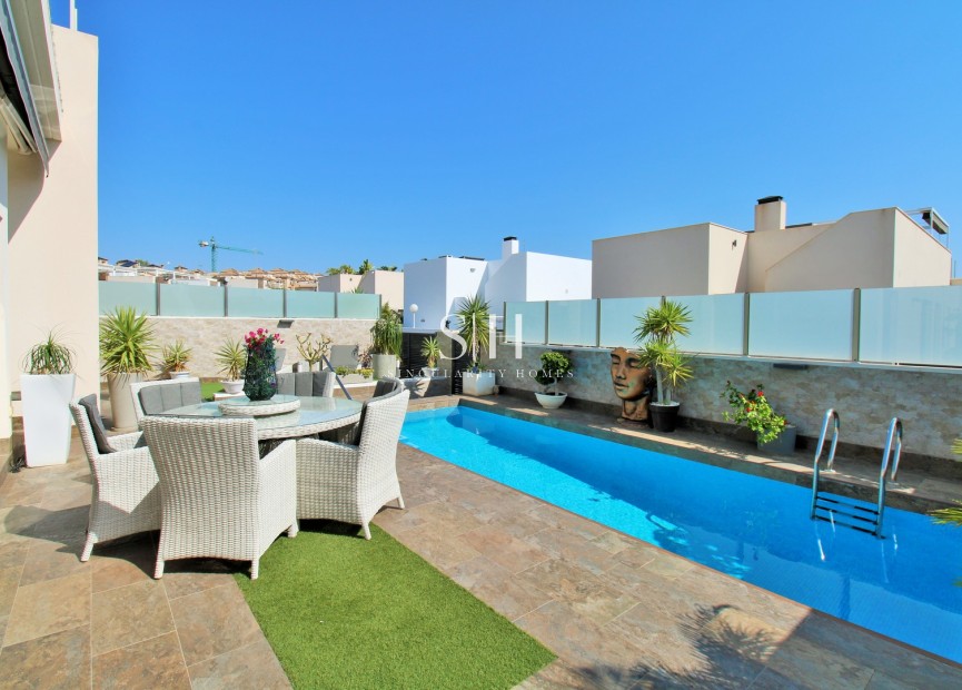 Reventa - Villa - Villamartin