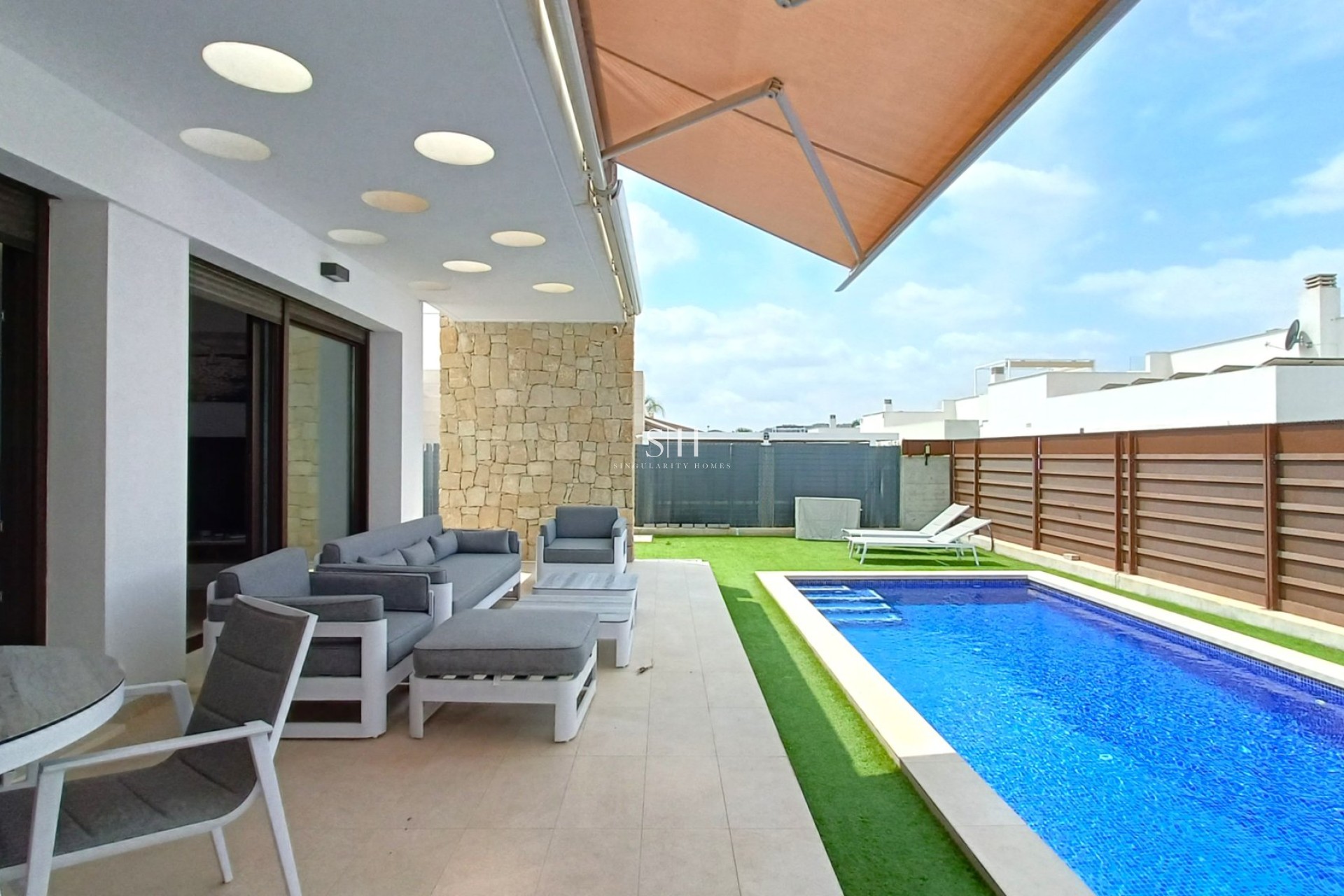 Reventa - Villa - Vista Bella Golf Resort - Inland