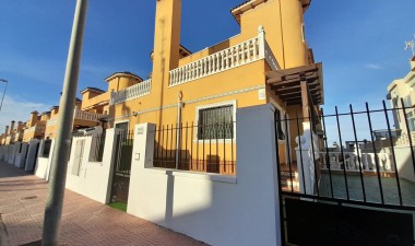 Semi Detached - Odsprzedaż - Ciudad quesada - 43933