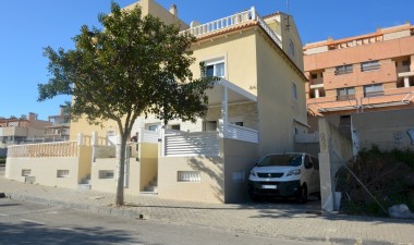 Town House - Återförsäljning - Guardamar del Segura - Costa Blanca