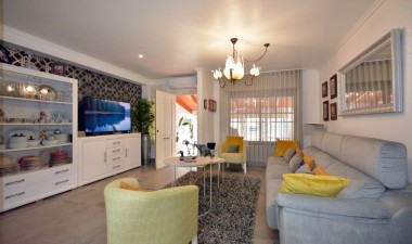 Town House - Återförsäljning - Guardamar del Segura - Costa Blanca