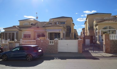 Town House - Återförsäljning - Orihuela Costa - Costa Blanca