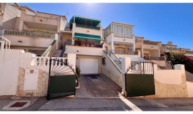 Town House - Återförsäljning - Orihuela Costa - Costa Blanca