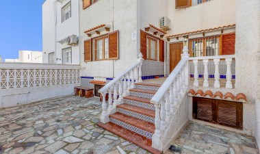 Town House - Återförsäljning - Torrevieja - Calas Blanca