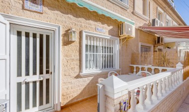 Town House - Resale - Torrevieja - 77939