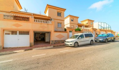 Town House - Wiederverkauf - Torrevieja - Los altos