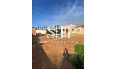 Villa - Återförsäljning - Catral - Costa Blanca