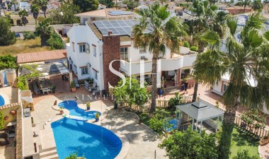 Villa - Återförsäljning - Ciudad Quesada - 41653