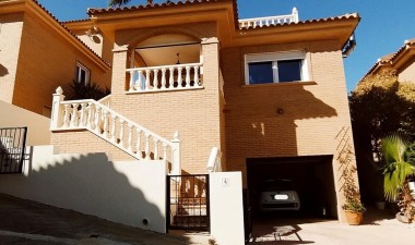 Villa - Återförsäljning - Ciudad quesada - Costa Blanca