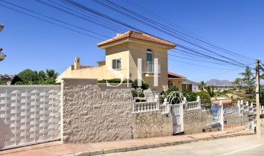Villa - Återförsäljning - Ciudad Quesada - Costa Blanca