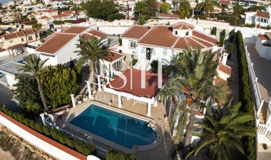 Villa - Återförsäljning - Ciudad Quesada - SH421