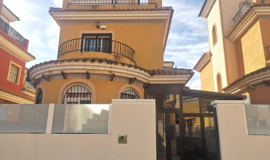 Villa - Återförsäljning - Montesinos - Costa Blanca