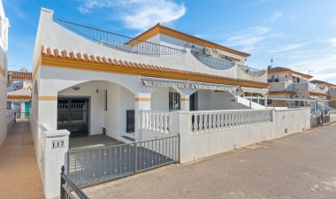 Villa - Återförsäljning - Orihuela Costa - Costa Blanca