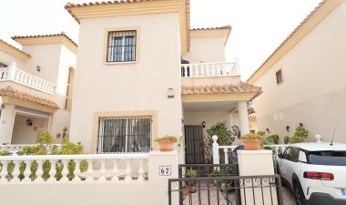 Villa - Återförsäljning - Orihuela Costa - Costa Blanca