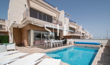 Villa - Återförsäljning - Orihuela Costa - Costa Blanca