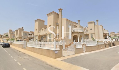 Villa - Återförsäljning - Orihuela Costa - Costa Blanca