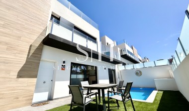 Villa - Återförsäljning - Orihuela Costa - Costa Blanca