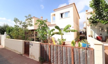 Villa - Återförsäljning - Orihuela Costa - Costa Blanca