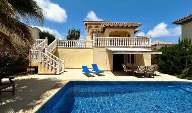 Villa - Återförsäljning - Orihuela Costa - La Zenia