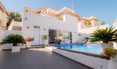 Villa - Återförsäljning - Orihuela Costa - La Zenia