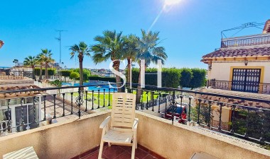 Villa - Återförsäljning - Orihuela Costa - Playa Flamenca