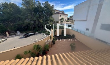 Villa - Återförsäljning - Orihuela Costa - Villamartín-las Filipinas